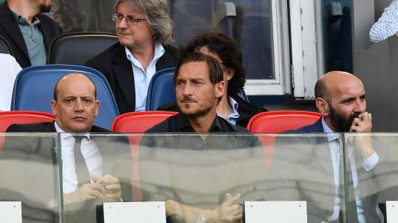 Accadde oggi - Monchi: "Ultimo anno di Totti da calciatore". Lucci: "Zè Roberto alla Roma? Saltò per motivi religiosi...". Battuto il Genoa