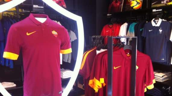 Prime anticipazioni del materiale tecnico Nike AS Roma 2015/16