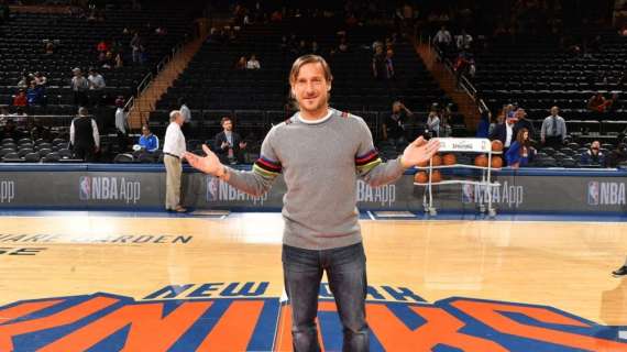 NBA, Totti celebrato al Madison Squadre Garden durante Knicks-Pacers. FOTO!