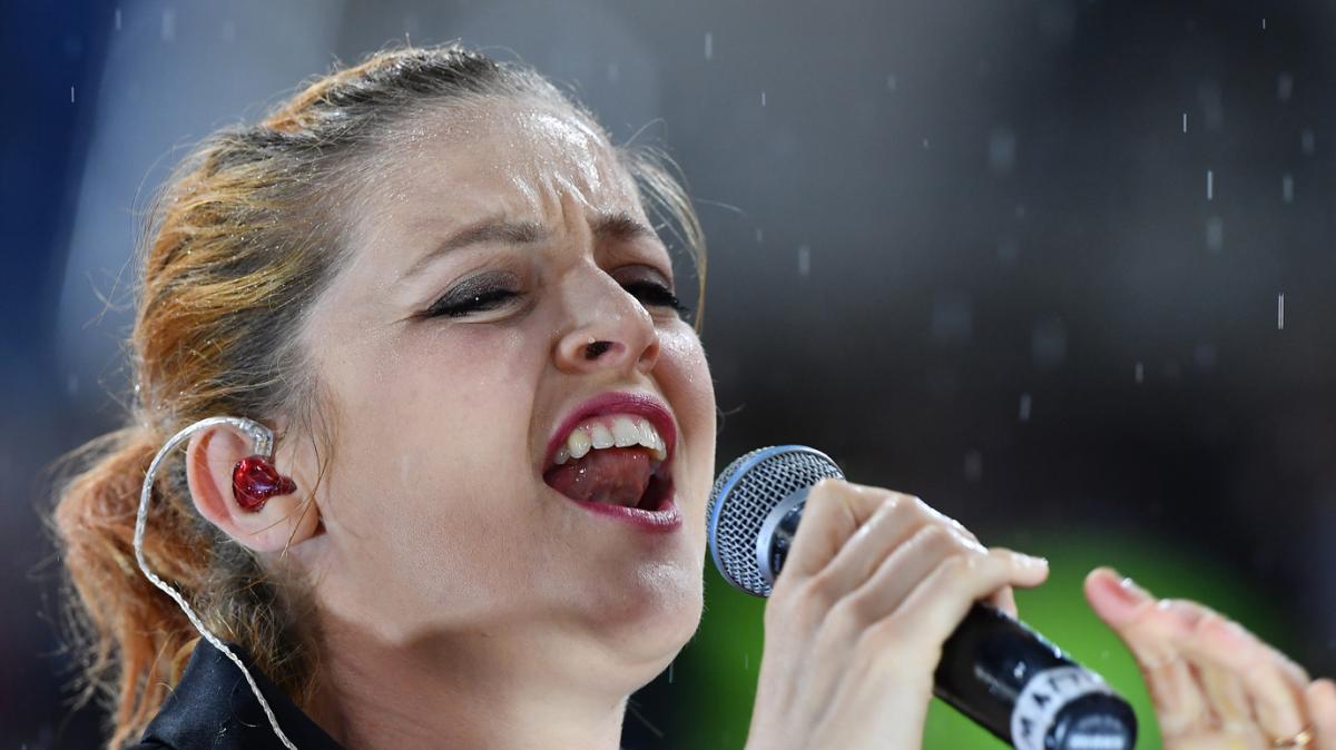 Noemi: “Preferisco la Roma che vince lo scudetto a Sanremo”