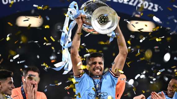 Champions, Rodri è il giocatore dell'anno per la UEFA. Kvara premiato come miglior giovane