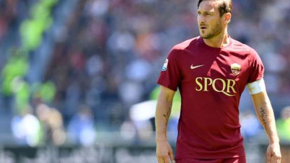 LA VOCE DELLA SERA - Totti: "Non è detto che abbia finito di giocare". Nainggolan: "Mercato? Ne parleremo dopo le vacanze". Pallotta: "Per l'allenatore dobbiamo finalizzare con la società"