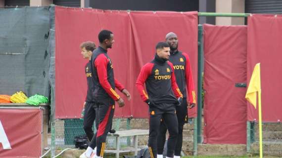 TRIGORIA - Spinazzola si allena a parte. Assenti Paredes, Mancini, Cristante e Pellegrini per normale gestione. Mourinho abbraccia Kristensen. FOTO! VIDEO!