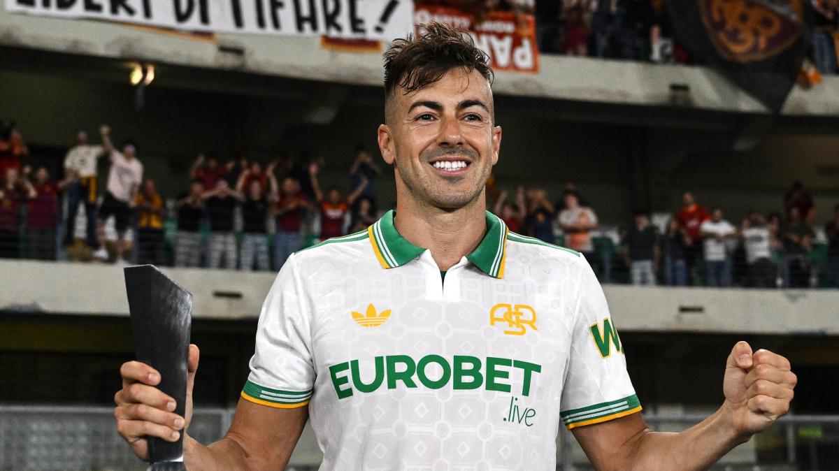 El Shaarawy su Instagram: "La favola più bella"