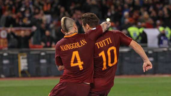 Totti nell'autobiografia: "Spalletti ossessionato dalle carte, Nainggolan e Pjanic volevano scappare dalla finestra"