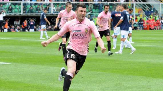 Palermo-Bari 2-1, raddoppio del Palermo grazie a Bovo. Sirigu mette una mano contro il pareggio dei pugliesi