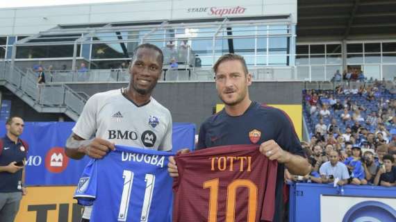 Scambio di maglie tra Totti e Drogba prima di Montreal Impact-Roma. FOTO! VIDEO!