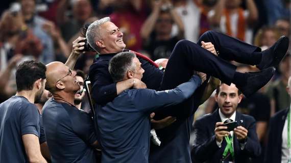 Mourinho: "La mia voglia di vincere non andrà mai via. Roma è il museo all'aria aperta della storia italiana"