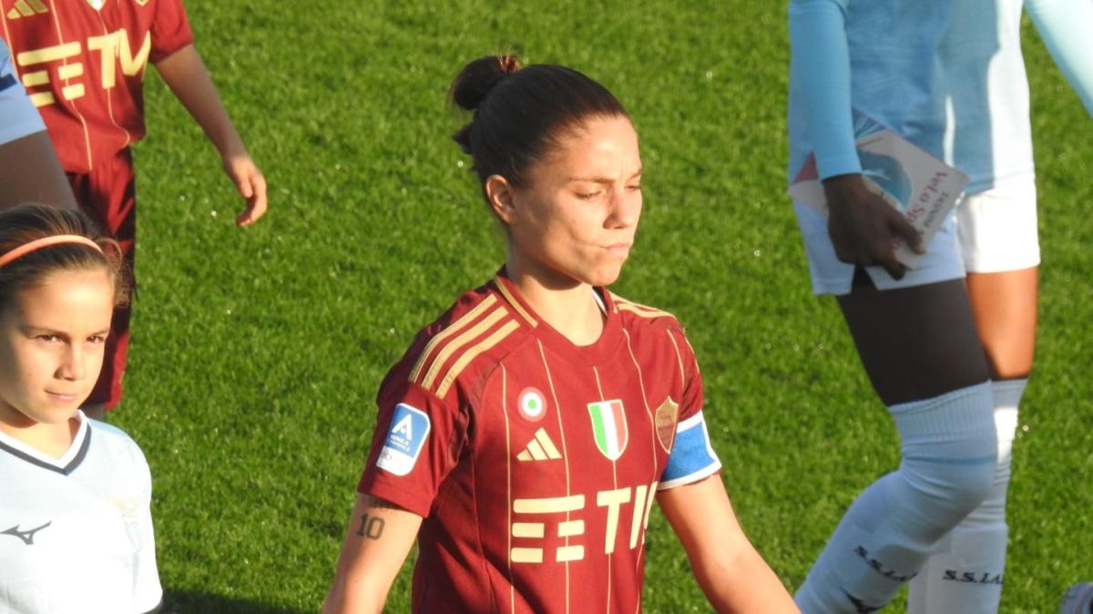 Roma Femminile, le convocate di Rossettini per il match contro il Barcellona: out Giugliano e Di Guglielmo