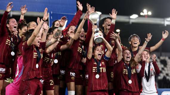 Roma-Inter: nel pre-partita i tifosi della Tribuna Est potranno scattare foto con la Supercoppa