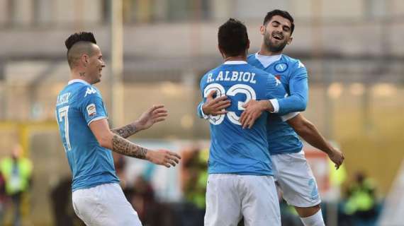 Napoli, partitelle a campo ridotto nel pomeriggio. Differenziato per Albiol. FOTO!