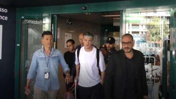 Calciomercato Roma - Sbarcato Saelemaekers a Fiumicino, finite le visite mediche. VIDEO!