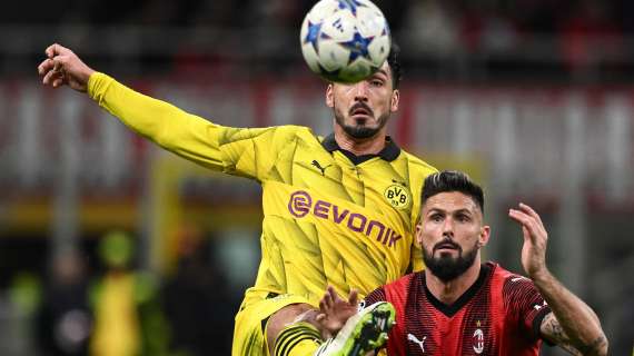 Il saluto del Borussia Dortmund a Hummels 