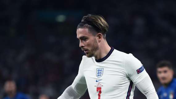 Grealish: "Mi piace andare nei locali, non riuscirei a seguire la daily-routine di Haaland"