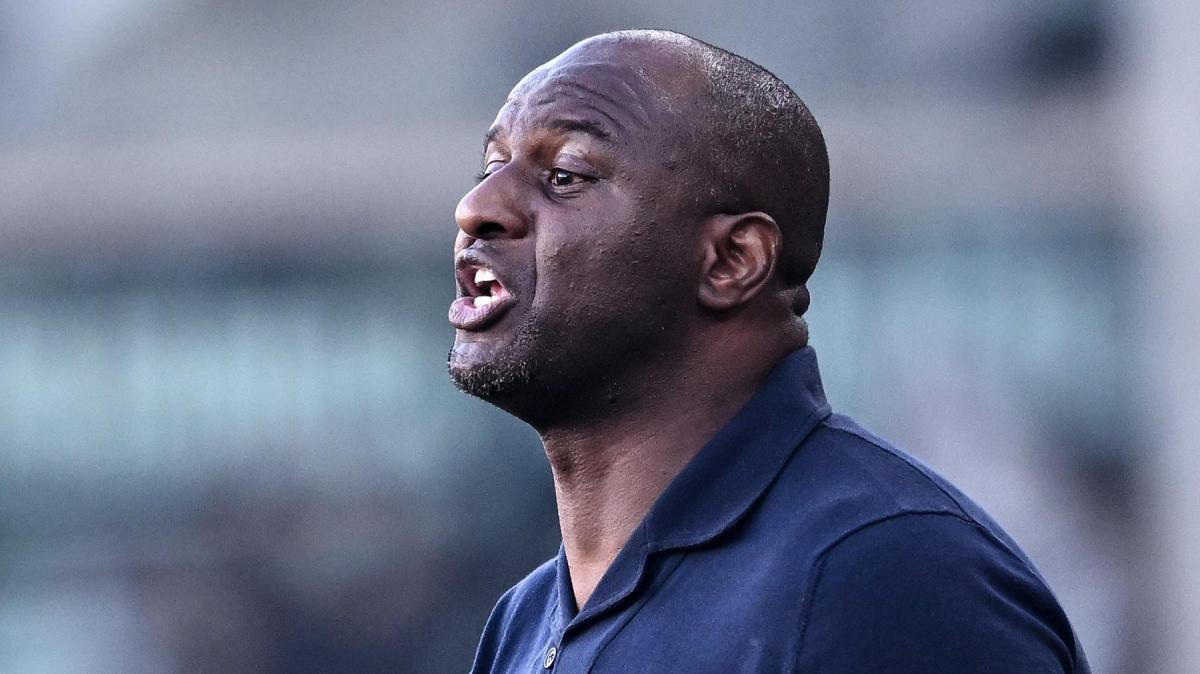 Vieira lascia il Genoa: De Rossi tra i possibili sostituti in panchina