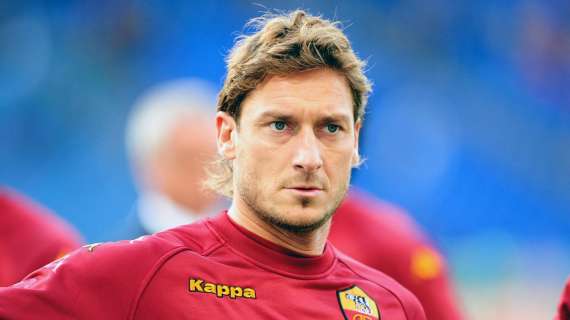 Totti: "Il derby lo vedrò a casa, allo stadio soffro troppo. Chi vince? Loro"