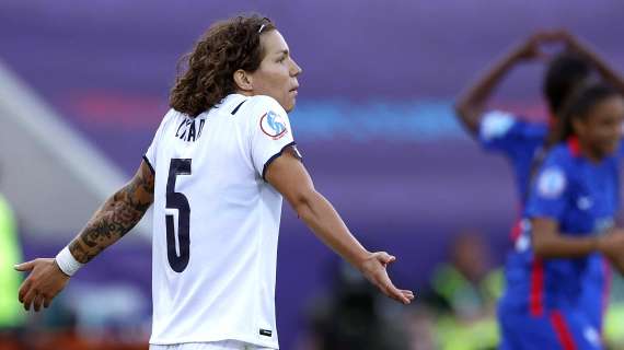 Femminile - Inghilterra-Italia 5-1 - Linari in campo per tutto il match, 71' per Di Guglielmo 