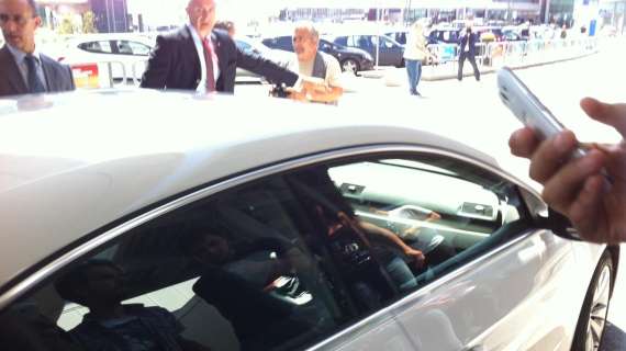 Fiumicino - Rudi Garcia è atterrato a Roma: "Parlerò mercoledì. Forza Magica!". Poi subito a Trigoria. FOTO! VIDEO!