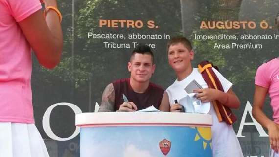 PINZOLO - Paredes e Iturbe firmano autografi al Fan Village. L'attaccante: "Gol al derby? Tutte le reti sono importanti". FOTO! VIDEO!