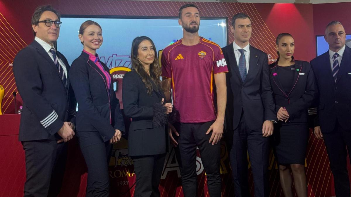 Conferenza stampa - Wizz Air, Mosquera: "La Roma è la scelta migliore per noi. Ci saranno sorprese per i tifosi"