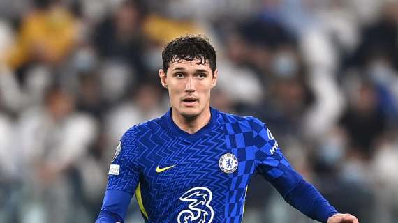 Piace Christensen, il difensore ha il contratto in scadenza con il Chelsea a giugno 2022