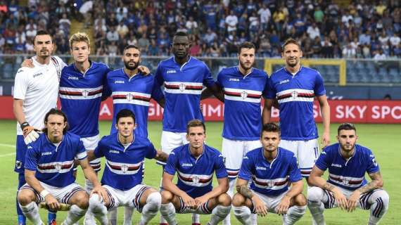 Sampdoria, esercitazioni tecnico-tattiche, squadra divisa per reparti in due gruppi. Personalizzato per Regini e Rolando, terapie per Barreto