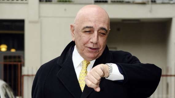 Galliani, ad Milan: "Se battiamo la Roma siamo in Champions"