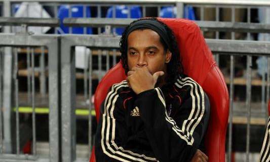 Ronaldinho cambia squadra, giocherà in Angola