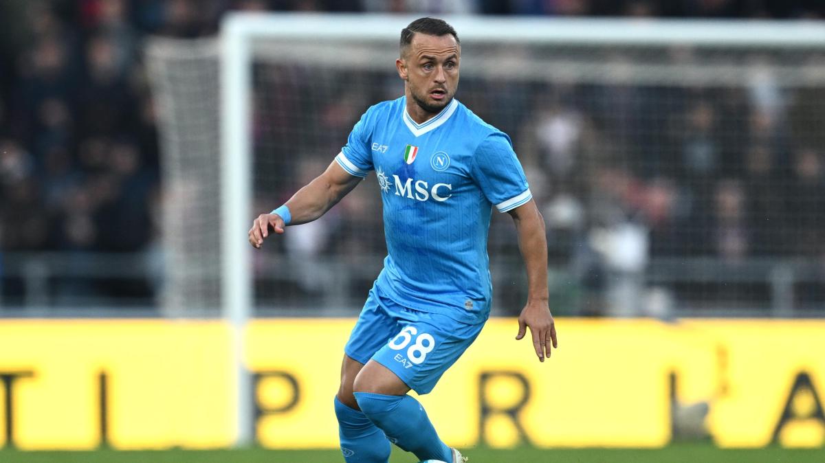 Napoli, Lobotka: "La Roma gioca un calcio simile al nostro, sarà una gara difficile"