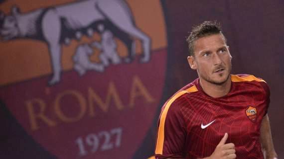 Gli auguri social a Francesco Totti