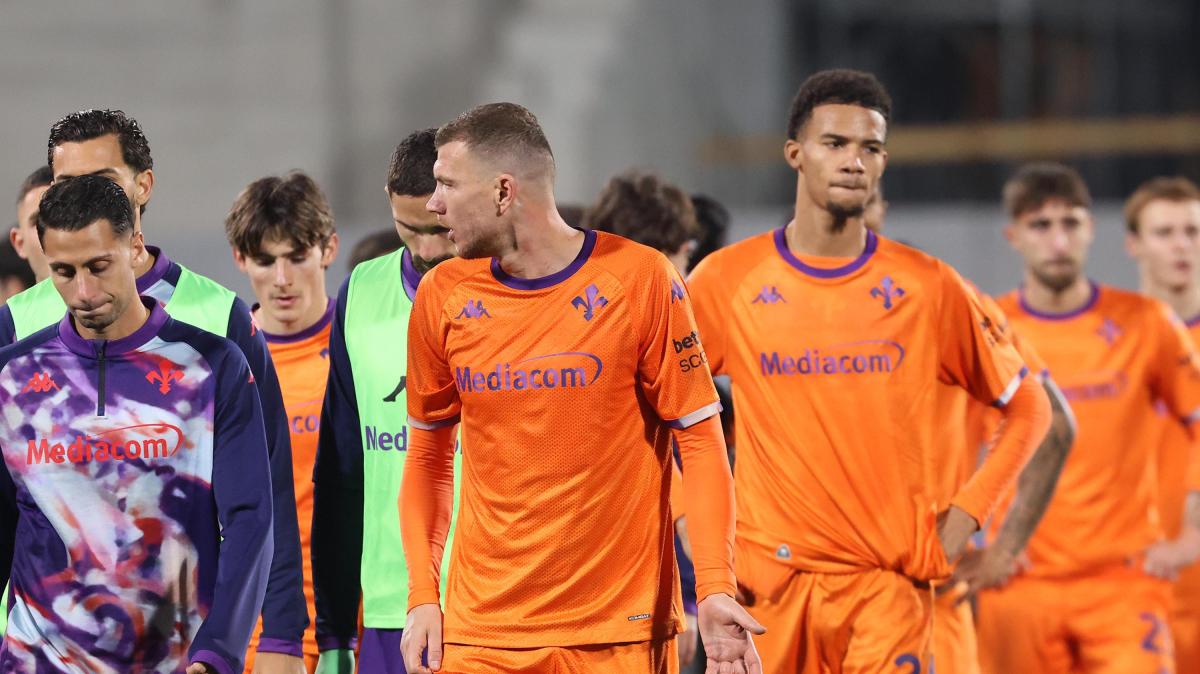 Fiorentina, la partenza per Losanna ritardata di due ore