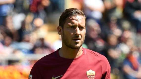 La Roma sui social ricorda il gol di Totti al Bernabeu nella Champions 2002-2003