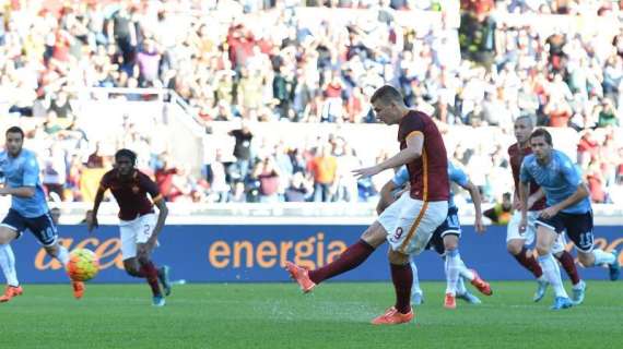 Roma-Lazio 2-0 - I giallorossi si aggiudicano il derby e tengono il passo dell'Inter, a segno Dzeko e Gervinho. FOTO!