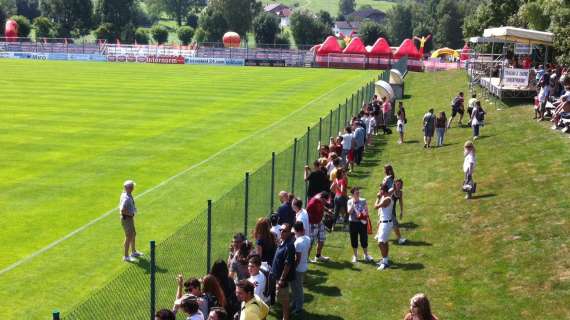 Ancora cori dei tifosi contro la squadra. VIDEO!