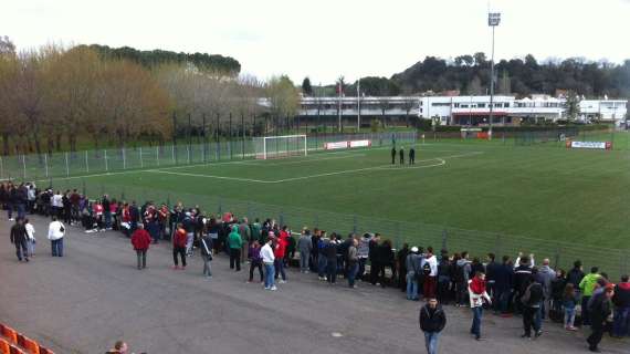 Trigoria - Provato il centrocampo a 5. Presenti 200 tifosi. FOTO! VIDEO!