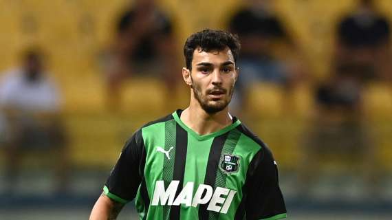 Sassuolo, Ayhan costretto al cambio contro la Juventus: in dubbio per la Roma