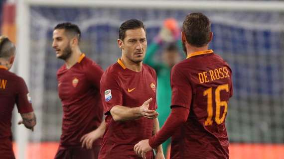 UEFA, Totti e De Rossi contro la depressione del lunedì: "2 campioni, 1 sola maglia". FOTO!