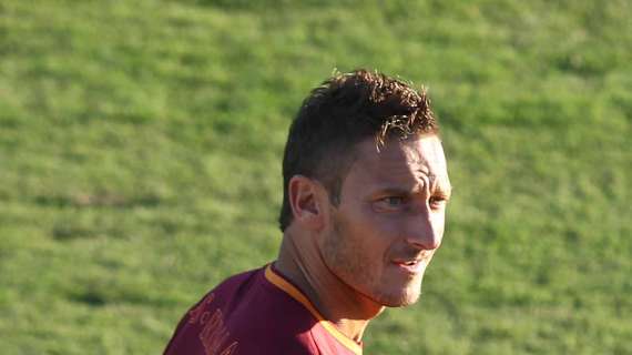 Trigoria - Martedì mattina la ripresa, Totti in campo già lunedì 