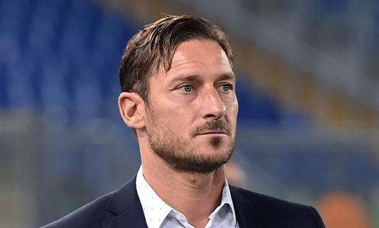 Facebook, AIAC: "Totti seguirà il corso allenatore di base Uefa B"