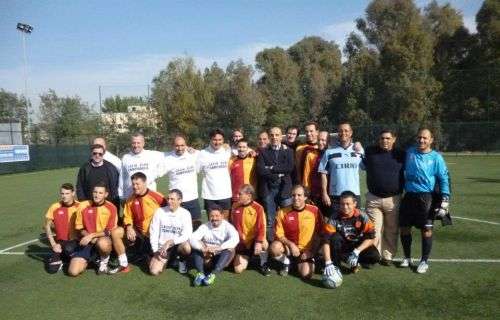 Finisce 3-3 il derby del Campidoglio: "Partita dedicata a Gabriele Sandri"