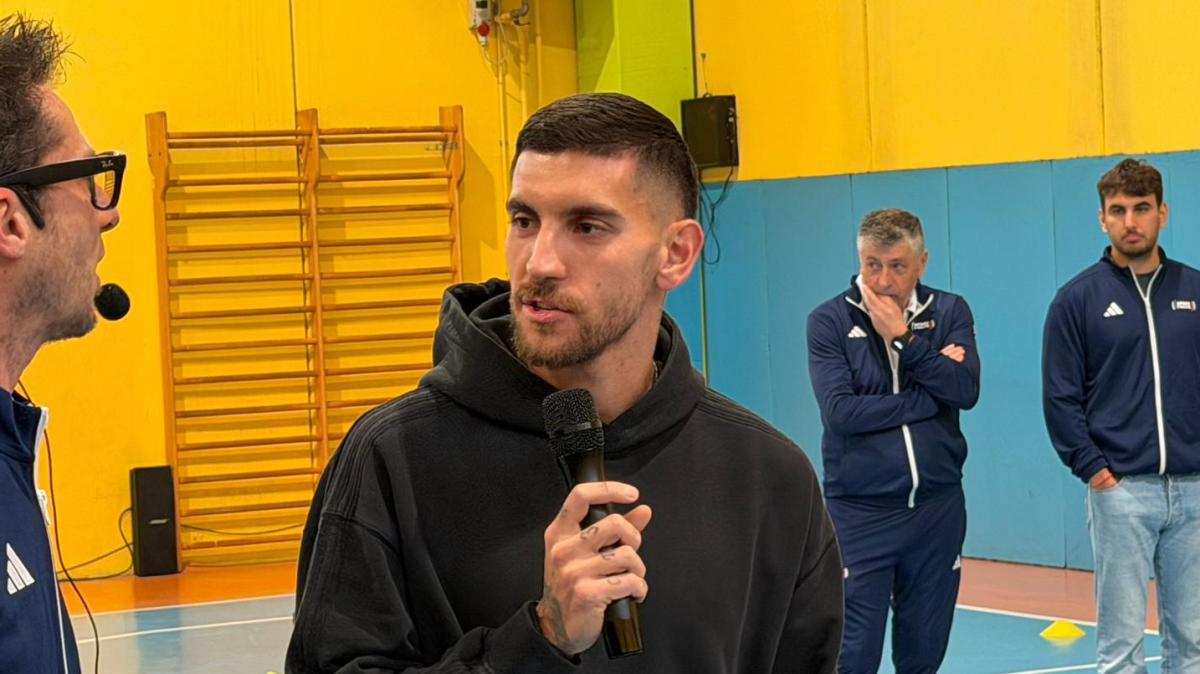 Pellegrini presente all'iniziativa Scuola Attiva: "Ho vinto una coppa che vale per mille"