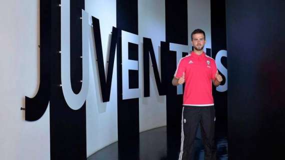 COMUNICATO AS ROMA - Pjanic ceduto alla Juventus per 32 milioni di euro. Il bosniaco: "Grandissima squadra, spero di vincere con loro"