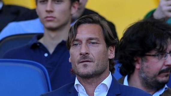 Totti: "Conte? Chiedete a lui se arriva..."