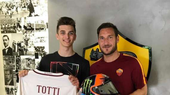 Instagram, il pilota Luca Marini incontra Totti. FOTO!
