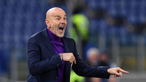 Fiorentina, Pioli: "Il campo di Marassi non ci può stare in Serie A. Non ho paura di perdere Babacar"