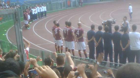 L'Open Day visto dalla curva - Grande entusiasmo del popolo giallorosso per la squadra. Unici fischi verso Borriello ed Andreazzoli. FOTO! VIDEO!