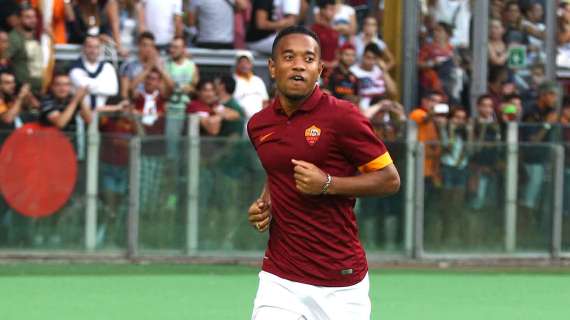 Urby Emanuelson accetta la Ice Bucket Challenge. VIDEO!