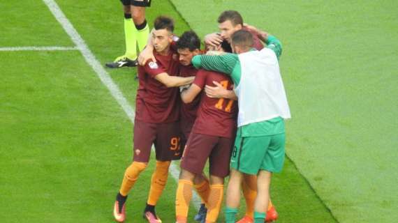 Lobont corre in campo dopo il gol di Salah. FOTO!