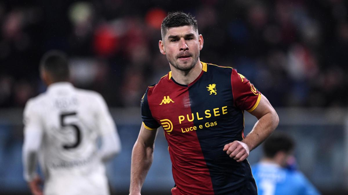 Genoa-Roma, per l'AIA il tocco di mano di Malinovskyi era calcio di rigore