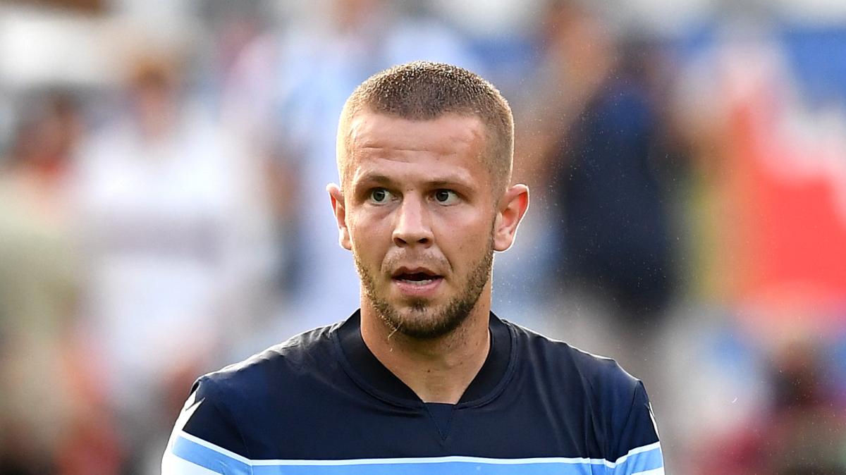 Calciomercato Roma - Spunta il nome di Vavro per la difesa